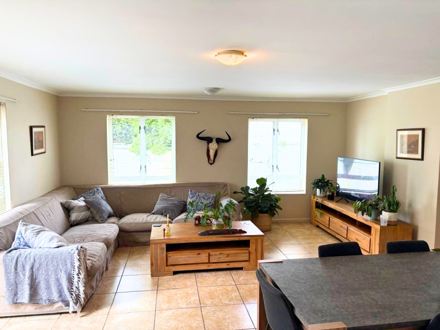 To Let 3 Bedroom Property for Rent in Avalon Estate Western Cape